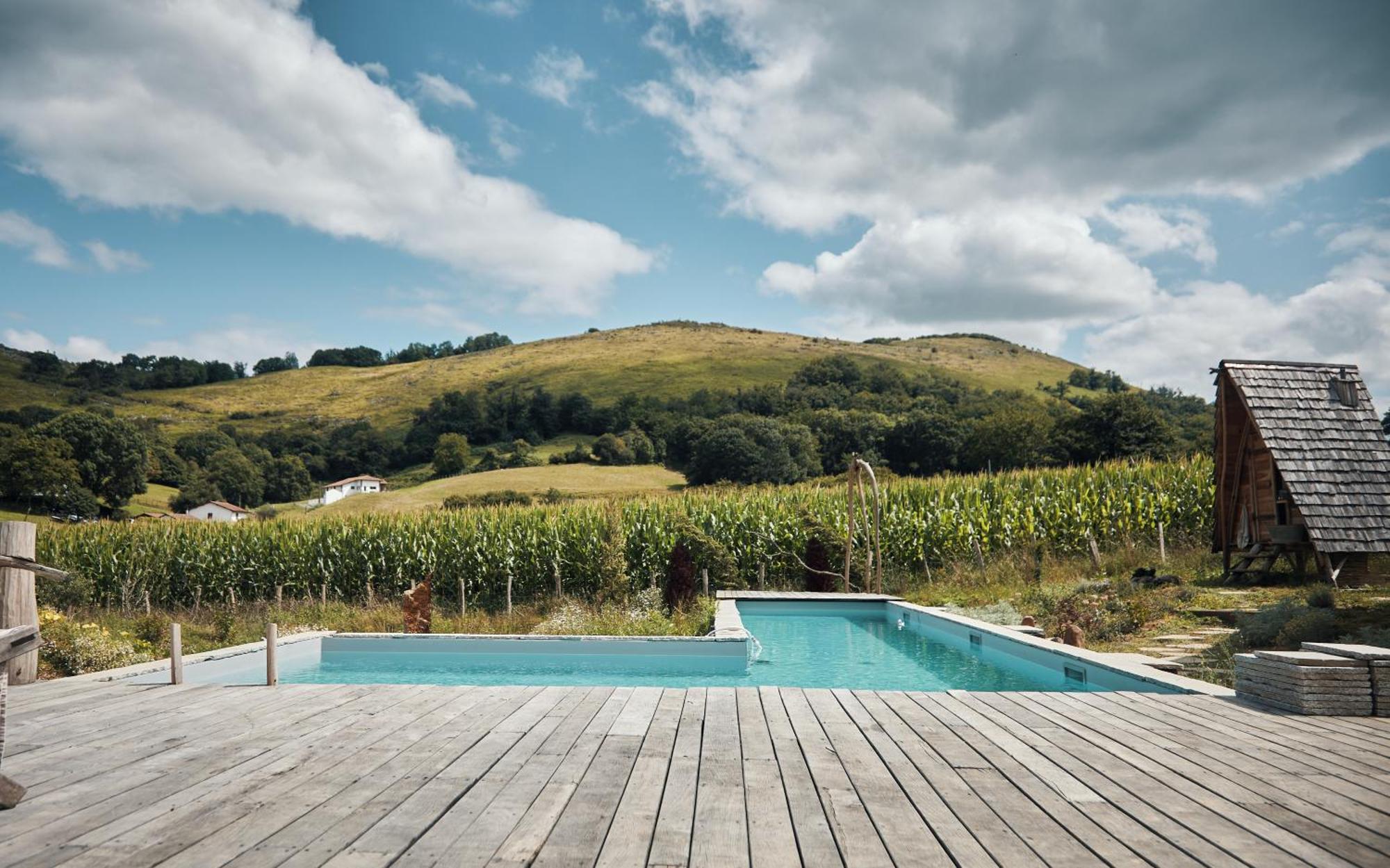 Les Fous Du Village Saint-Esteben Bagian luar foto